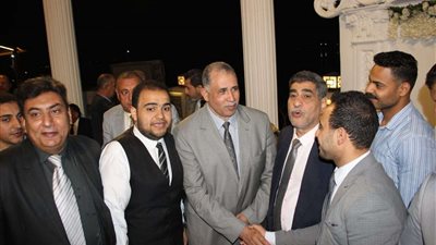 بحضور ثلاثة آلاف محام.. نقيب المحامين يشارك محامي الفيوم إفطار رمضان (صور)