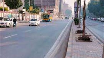 انتظام مروري بحركة سير السيارات بالقاهرة والجيزة
