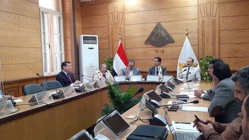 رئيس جامعة بنها يترأس