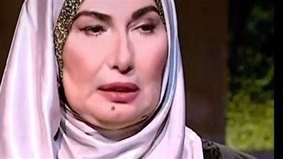 جميلة عزيز: خطيبي تخلى عني في فترة مرضي.. منه لله