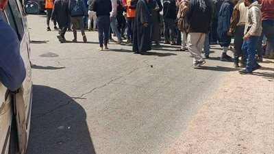 مصرع وإصابة 5 أشخاص من أسرة واحدة في حادث سيارة على طريق «قنا - سوهاج»