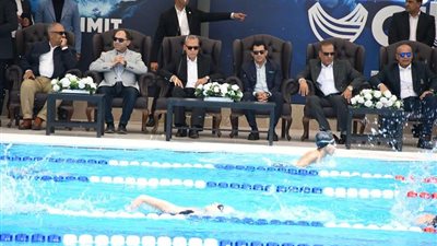 وزير الرياضة يفتتح حمام السباحة الأولمبي في نادي سيتي كلوب ببنها