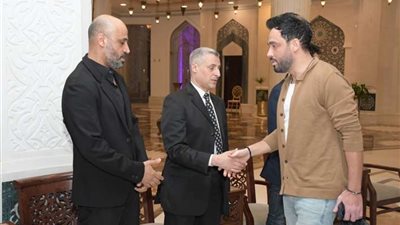 رامي جمال وهاني رمزي وإدوار.. أبرز حضور عزاء والد الملحن محمد يحيي(صور)