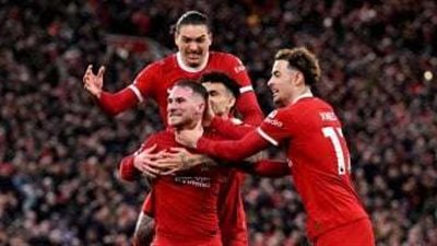 نادي ليفربول يتصدر الدوري الإنجليزي