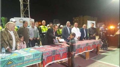محافظ شمال سيناء يقدم الهدايا المادية والعينية في حفل الأيتام بالعريش