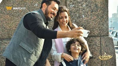 مصطفى شعبان وأبطال مسلسل المعلم يسابقون الزمن للانتهاء من تصوير باقي مشاهدهم