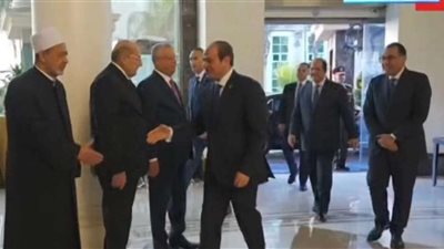 عاجل| الرئيس السيسي يصل مقر حفل إفطار الأسرة المصرية