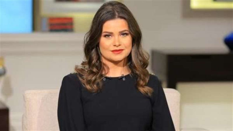الفنانة يسرا اللوزي