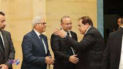 وكيل مجلس النواب يقدم واجب العزاء لأسرة الراحل أحمد فتحي سرور