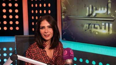 مني زكي تكشف تفاصيل حياتها وطبيعة شخصيتها بين الماضي والحاضر