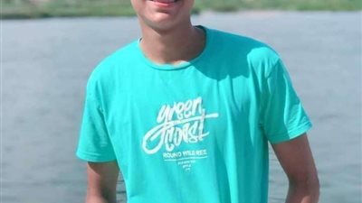 كان راجع من الصلاة.. مصرع شاب إثر حادث تصادم موتوسيكل بسيارة في قنا