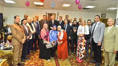 محافظ أسيوط يستقبل المهنئين بعيد الفطر المبارك من كافة القيادات الأمنية والتنفيذية والشعبية