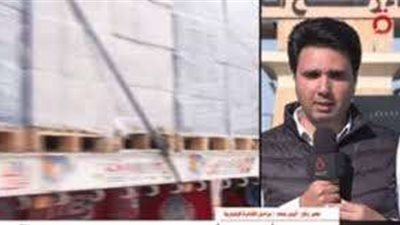 دخول 365 شاحنة من المساعدات الإنسانية إلى الأراضي الفلسطينية سواء من معبر كرم أبو سالم