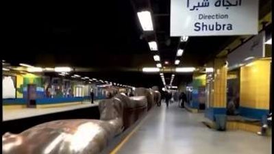 خاص| «عدوا إزاي من المكن؟».. كبير الأثريين بالسياحة يعلق على فيديو نقل التوابيت الفرعونية بالمترو