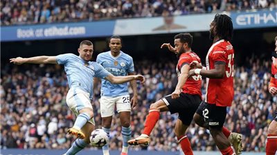 مانشستر سيتي يظفر بخماسية أمام لوتون تاون ويتصدر الدوري الإنجليزي مؤقتا