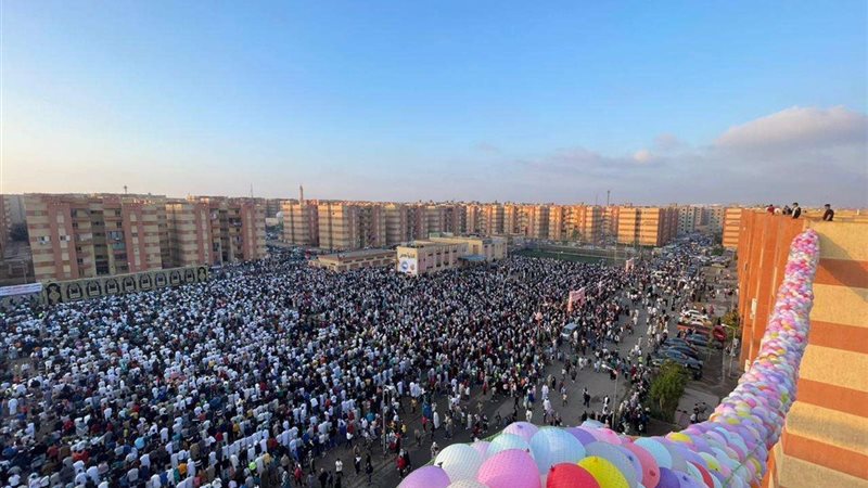 أكبر صلاة عيد بمدينة