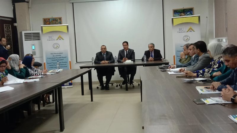 رئيس جامعة بنها يفتتح