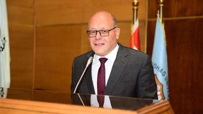 جامعة سوهاج تفعل منظومة الكروت الذكية لتداول الوقود