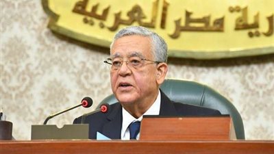 أبرزها توريد 7 قطارات نوم فاخرة.. 