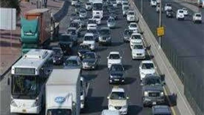 قبل ما تنزل من بيتك.. كثافة مرورية تشهدها معظم محاور القاهرة والجيزة