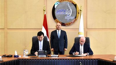 وزير النقل: بعد استلام السفينتين سيصبح الأسطول التجاري الوطني للشركة مكون من 16 سفينة مصرية
