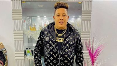 حمو بيكا يتجاهل الجمهور بـ