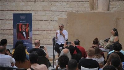 من مسرح الشركات إلى الشاشة.. سيد رجب يتحدث عن مسيرته الفنية في مهرجان الإسكندرية