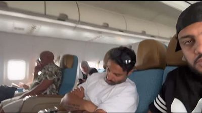 أحمد فهمي يسخر من نفسه في رحلة مع أوس أوس (فيديو)