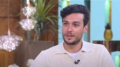 «فرحنا اتعمل في 10 أيام».. قصة زواج أحمد عبد الوهاب من ابنة الفنان صبحي خليل
