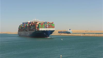 خاص| قناة السويس تتطور يوما بعد يوما.. وخبير اقتصادي يثمن زيارة أسامة ربيع لكوريا ويكشف أهمية زيارته