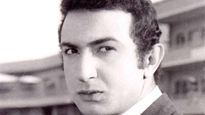 دفن والدته وأكمل تصوير فيلم الكرنك.. ذكرى ميلاد نور الشريف