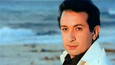 في ذكرى ميلاد نور الشريف.. محطات في حياة «عصامي السينما المصرية»