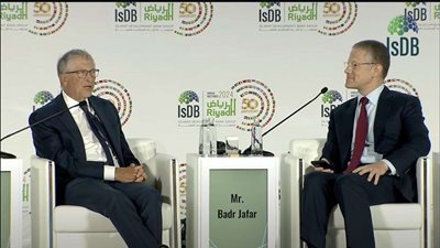 «فاق توقعاتي».. بيل جيتس يثنى على مؤتمر المناخ «COP28» في الإمارات