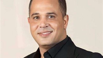 رحل مبكرًا تاركًا بصمة فنية مميزة.. الذكرى الأولى لوفاة مصطفى درويش