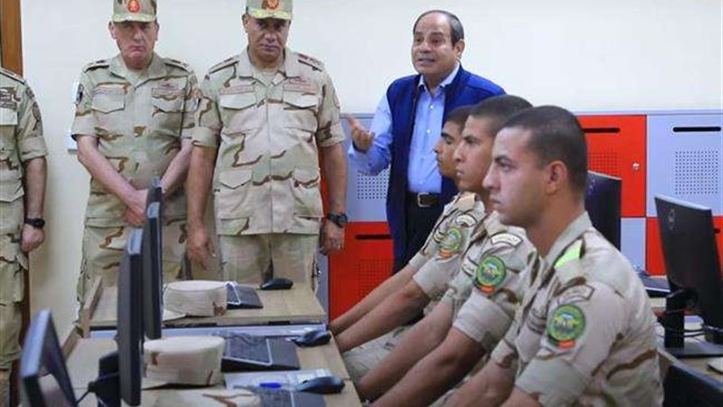 الرئيس السيسي يتفقد