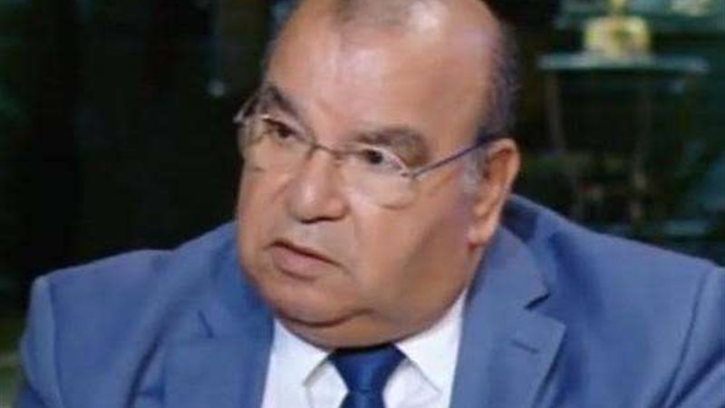 الكاتب الصحفي رفعت