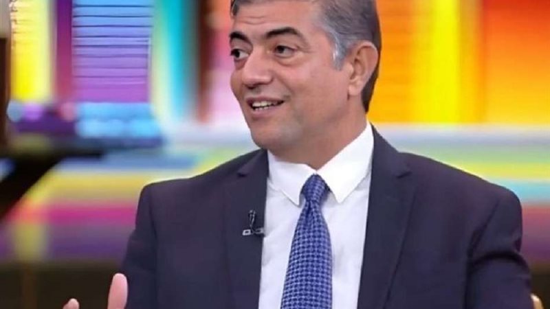 هشام عبد العزيز رئيس