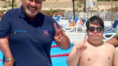 سباح سعودي من ذوى الهمم يجتاز التدريبات الاولية المؤهلة لعبور المانش بالغردقة