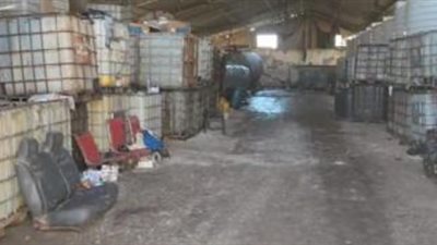 ضبط مصنعين غير مرخصين لتعبئة زيت طعام مغشوش بالإسكندرية