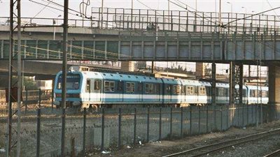 عاجل| نشوب حريق بإحدى عربات مترو الخط الأول.. وإخلاء الركاب