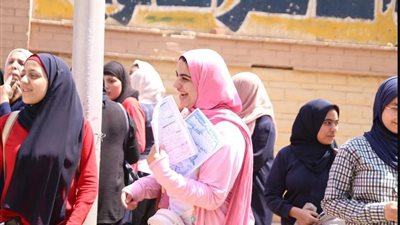 التعليم: 30% من أسئلة الثانوية العامة في مستوى الطالب البسيط