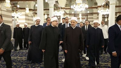 شيخ الأزهر يزور مسجد السيدة زينب بعد الانتهاء من عمليات التجديد