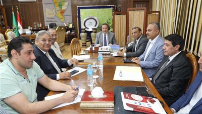 محافظ المنوفية يعقد اجتماعا تنسيقيا لمتابعة آخر مستجدات ملف التصالح