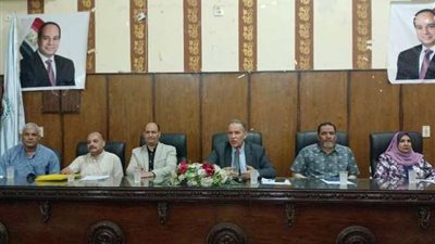 وكيل تعليم أسيوط يبحث الإستعدادات النهائية لأعمال الإمتحانات