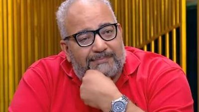 الناقد محمد طاهر: 