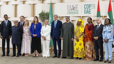 رئيس الإمارات يكرم عدداً من المسؤولين الدوليين تقديراً لدورهم في إنجاح «COP28»