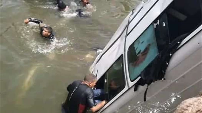 حادث غرق ميكروباص