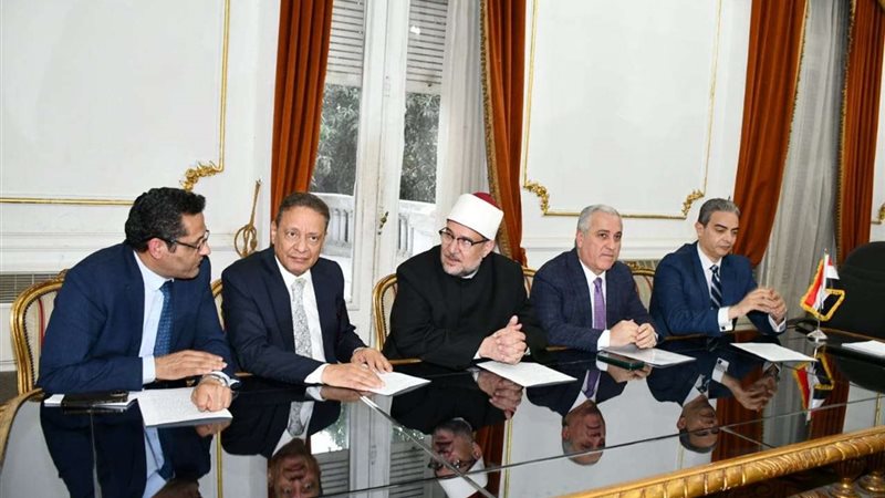 اجتماع وزير الأوقاف