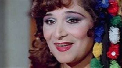 زوجها أنتج لها أعمالا وابنتها فنانة مشهورة.. عيد ميلاد عزيزة راشد