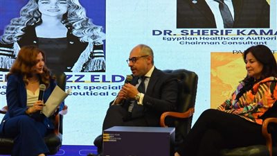 التحديات والفرص.. الاتحاد المصري لطلاب كلية الصيدلة ينظم مؤتمره الثالث (صور)